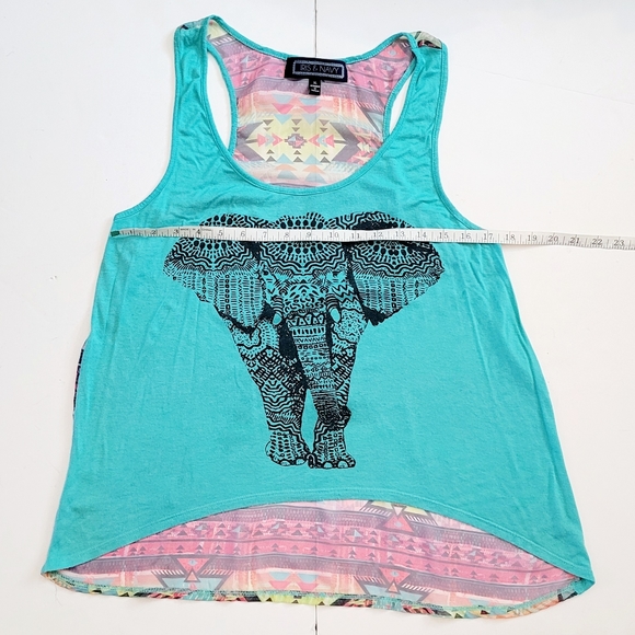 Tribal Sheer tank - Picture 2 of 11